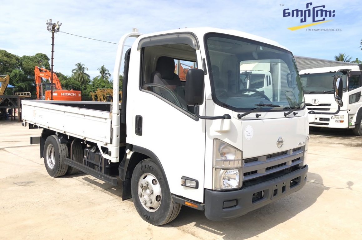 NISSAN  12 ‘  Truck (mt 0045)