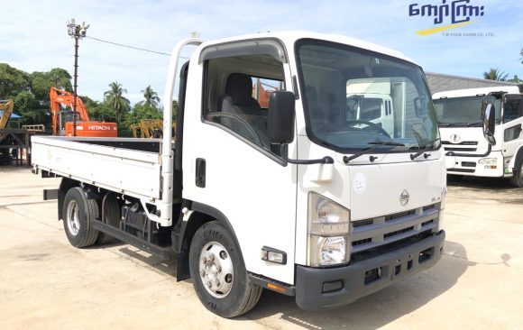 NISSAN  12 ‘  Truck (mt 0045)