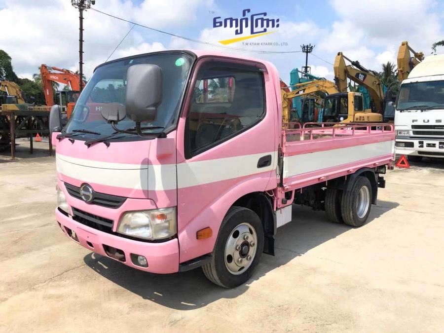 HINO Dutro 10 ’  Truck (mt 0044)