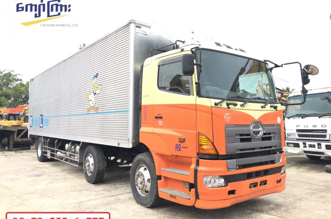 HINO  PROFIA  Box   Truck  (mt 0120)