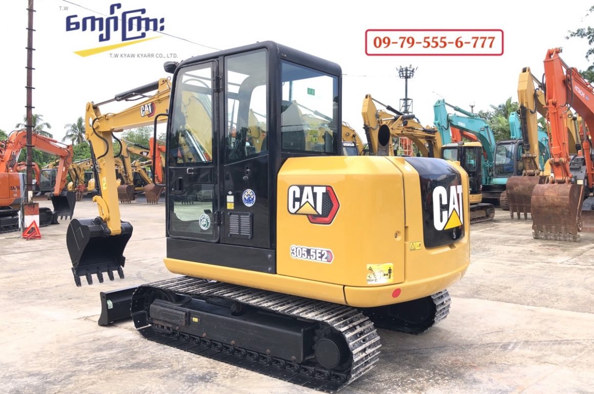 CAT  305.5E2   (mt 0132)