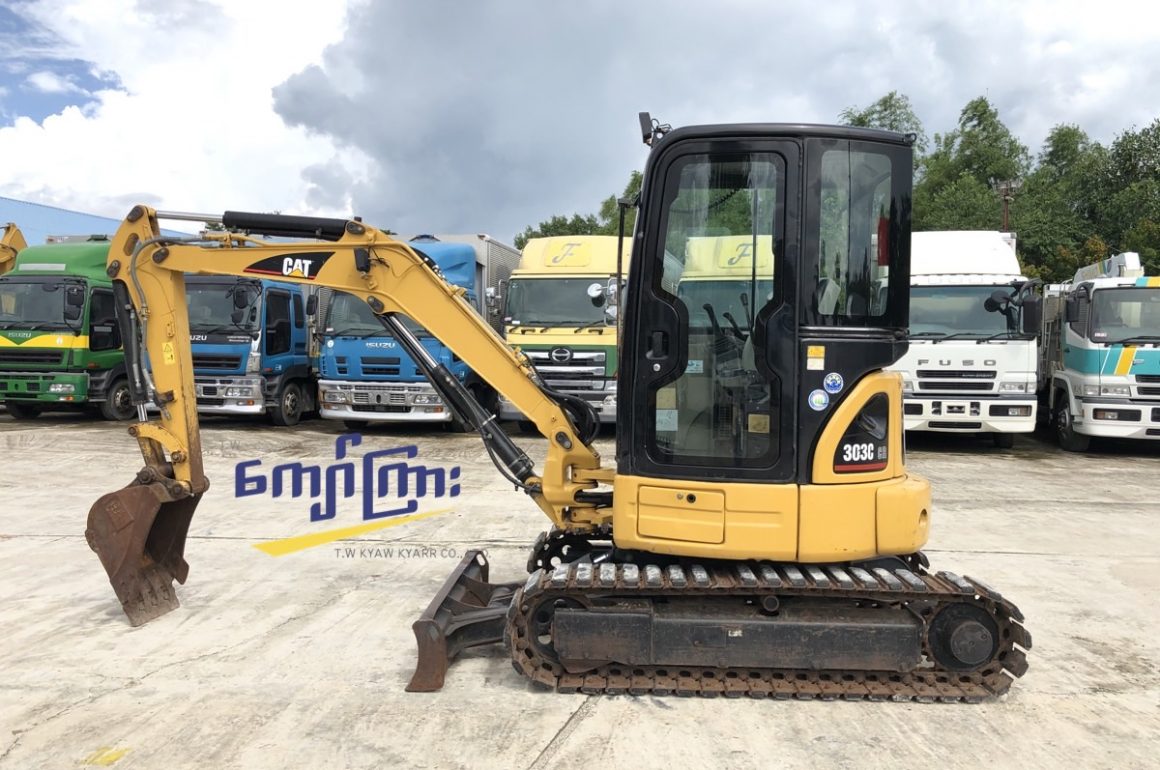 CAT  303CCR  (mt 0002)