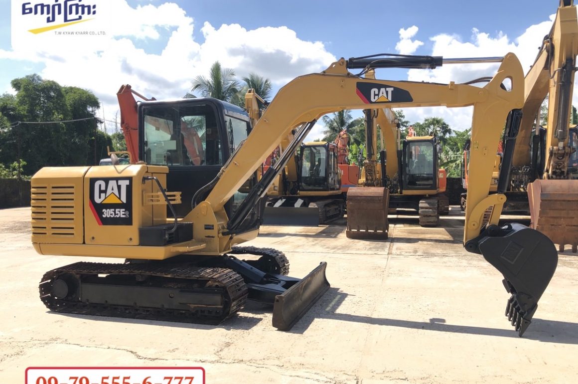 CAT  305.5E2 (mt0198)