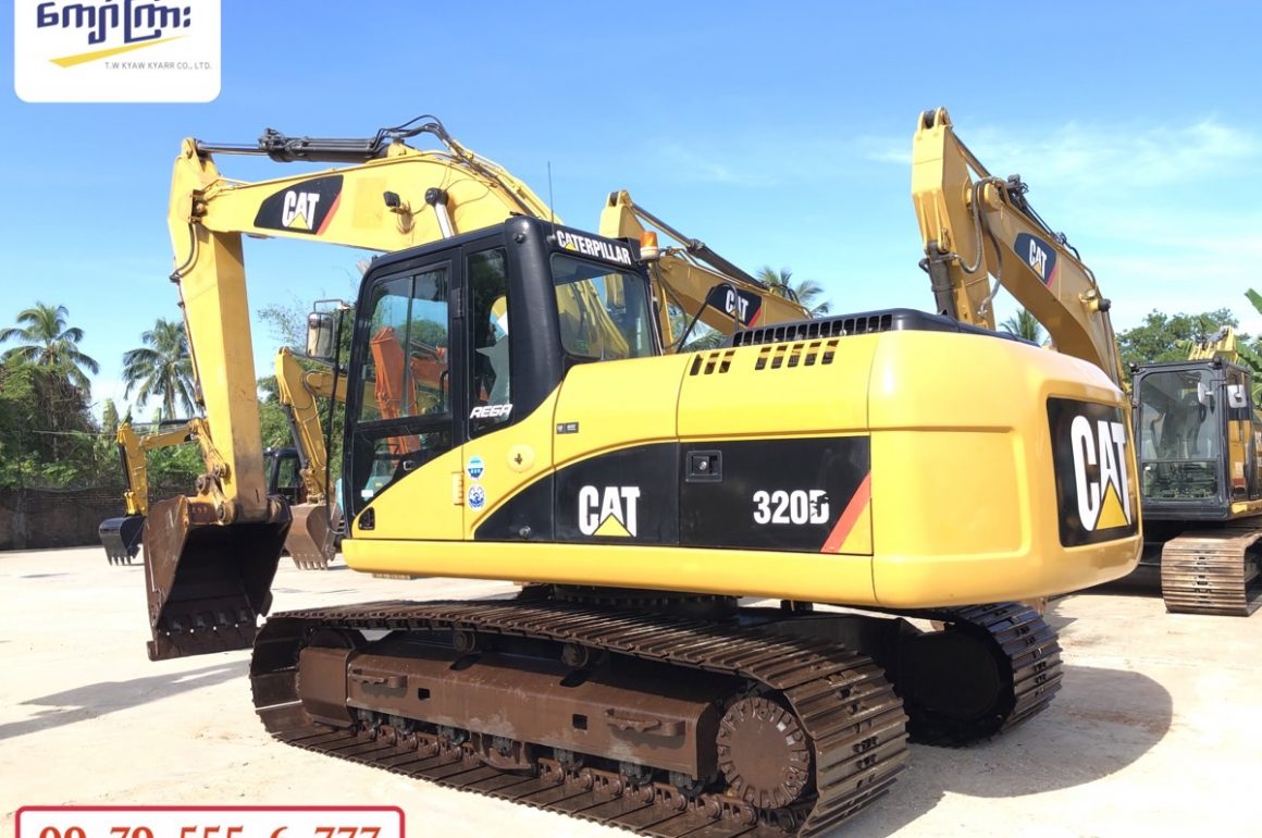 CAT 320D   (mt 0205)