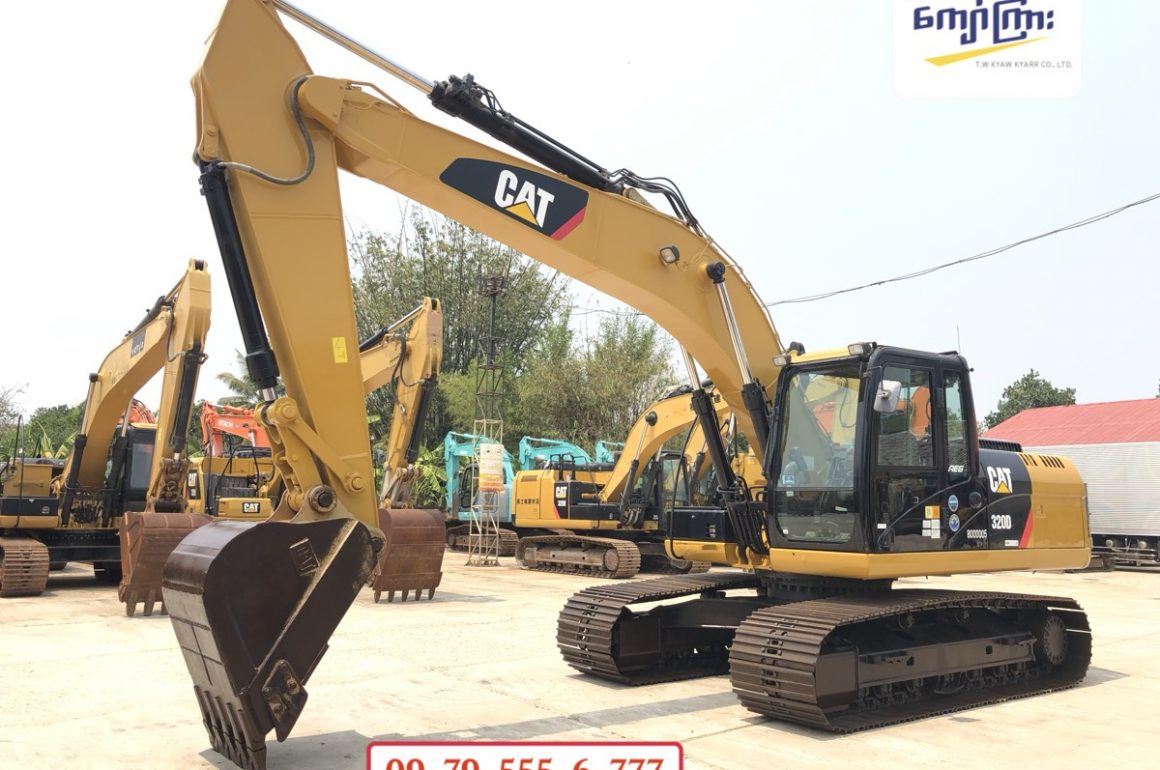 CAT 320D   (mt 0216)